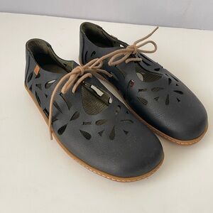 Naturalista Dark Navy Eyelet Cutout Mary Jane Flats 37